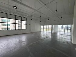 Hh @ Kallang (D13), Factory #568221601